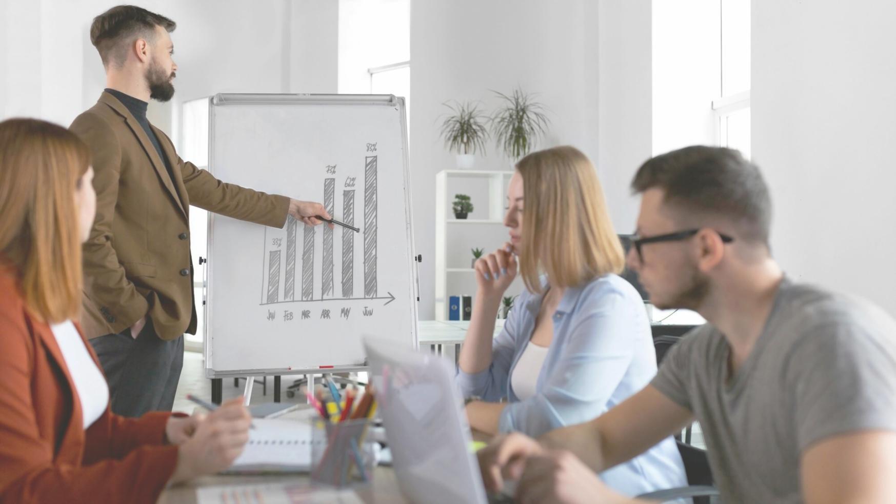 Historische Aufnahme der ersten Makeup-Arbeitsplätze in unserer Schule